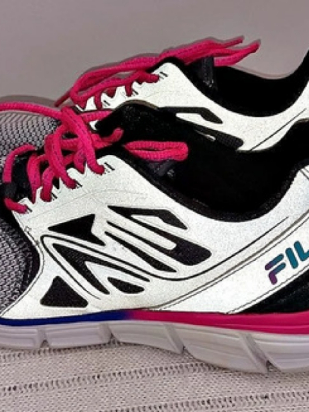 FILA SGM007-261 Athletic Shoes White & Black US 10